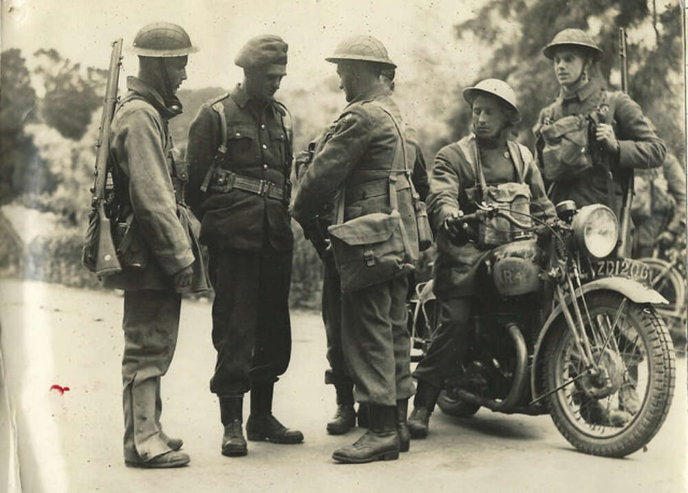 24172856389 d7891fc748 z 01