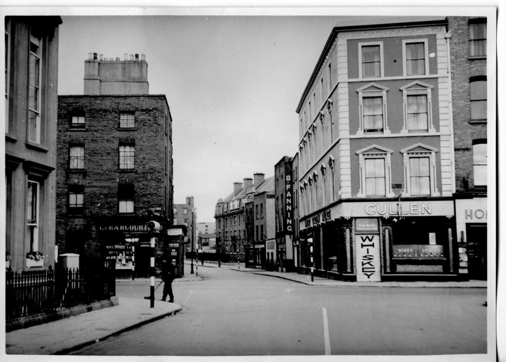 Little's Public House IE MA BMH P36