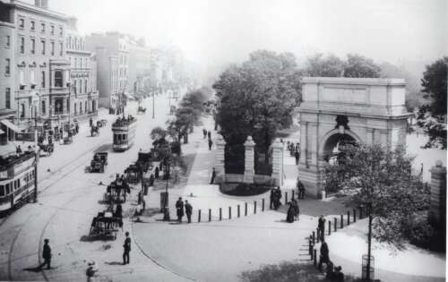 Fusiliers arch circa 1900 e1411996776134